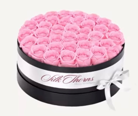 PINK FOREVER ROSES CIRCLE BOX